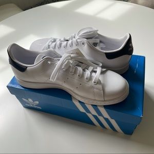 NIB Adidas Stan Smith in White/Navy